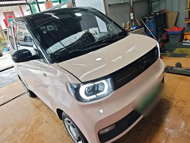 Wuling Hongguang Mini EV — Фото автомобиля 3