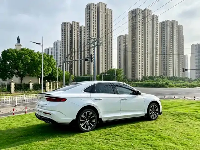 Geely Xingrui — Фото автомобиля 4