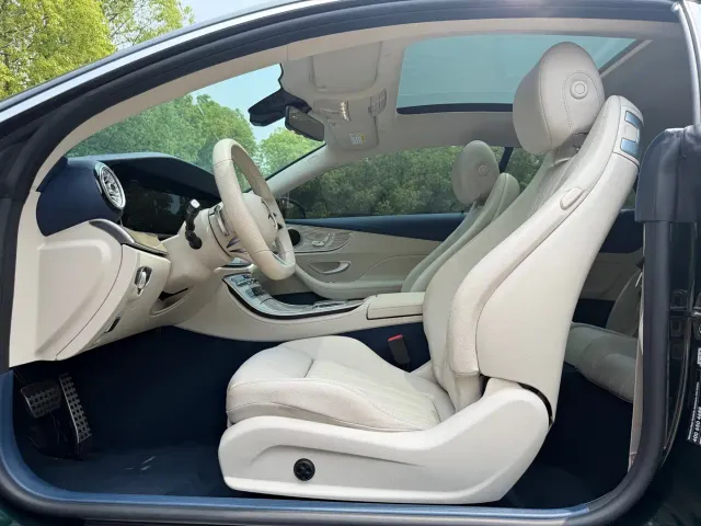 Mercedes-Benz E-Class — Фото автомобиля 3