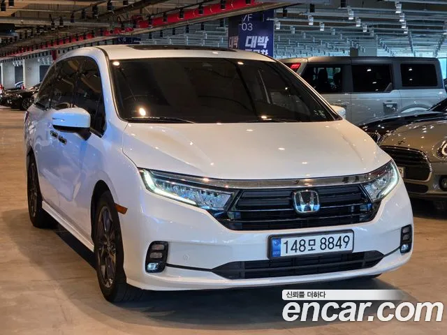 Honda Odyssey — Фото автомобиля 3