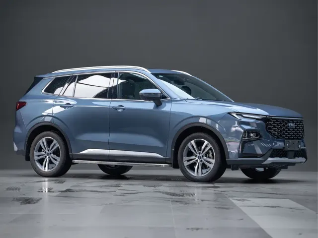 Ford Lingrui — Фото автомобиля 5