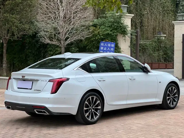 Cadillac CT5 — Фото автомобиля 19
