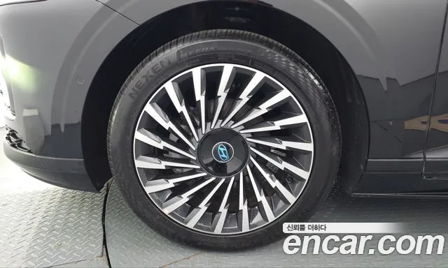 Hyundai Grandeur GN7 — Фото автомобиля 5