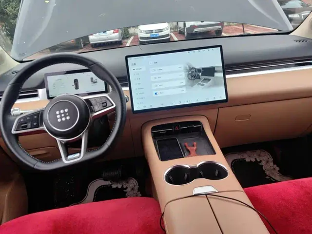 Landian E5 PLUS — Фото автомобиля 12