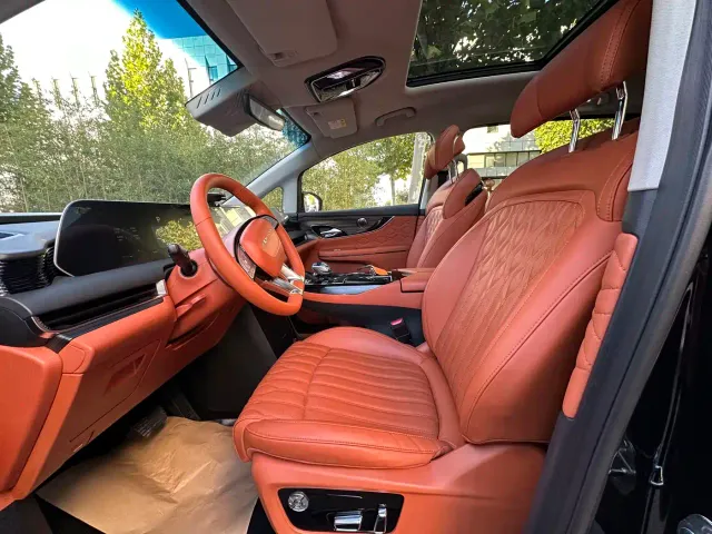 Forthing Xinghai V9 — Фото автомобиля 9