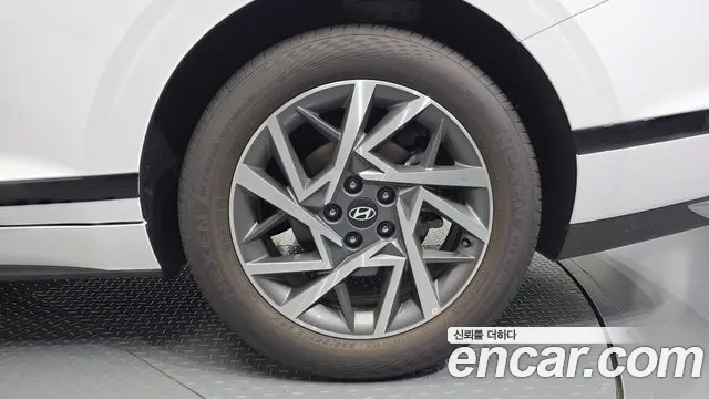 Hyundai Grandeur GN7 — Фото автомобиля 6