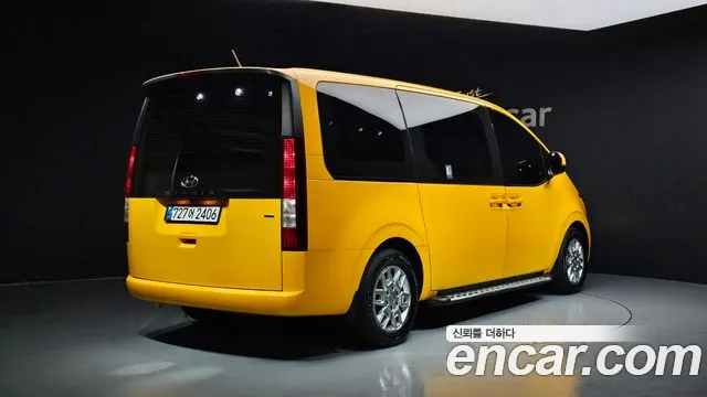 Hyundai Staria Staria — Фото автомобиля 2