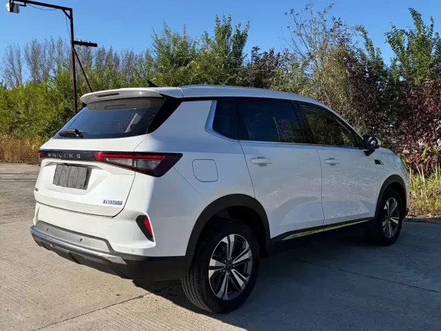 Wuling Asta — Фото автомобиля 9