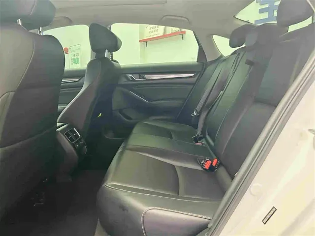Honda Accord — Фото автомобиля 23