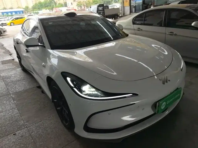 IM Motors L6 — Фото автомобиля 3