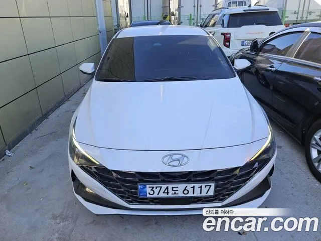 Hyundai Avante CN7 — Фото автомобиля 2