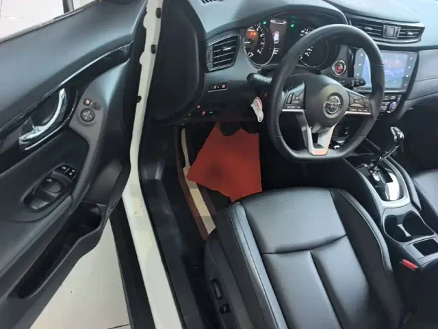 Nissan X-Trail — Фото автомобиля 15