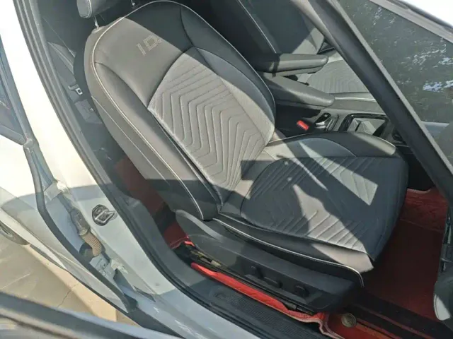 Volkswagen ID.3 — Фото автомобиля 24