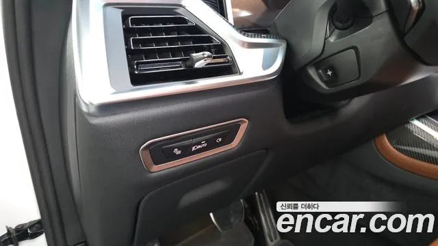 BMW X7 — Фото автомобиля 25