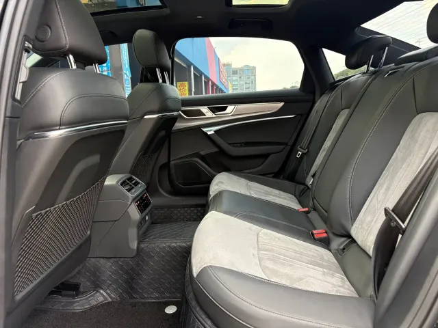 Audi A6L — Фото автомобиля 13