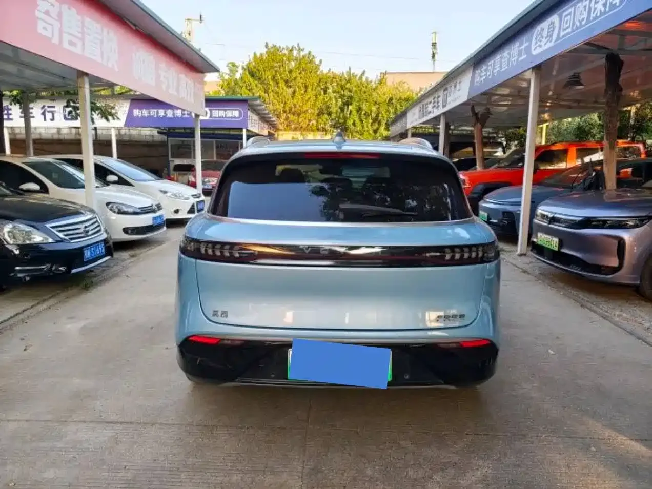Voyah Auto VOYAH FREE 2021 AWD Standard Range Extender Exclusive Luxury Package — Фото автомобиля 8