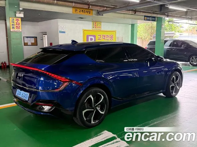 Kia EV6 — Фото автомобиля 6