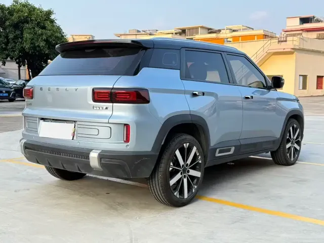 Geely ICON — Фото автомобиля 11