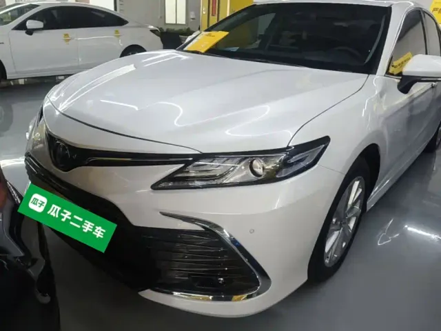 Фотография автомобиля — Toyota Camry