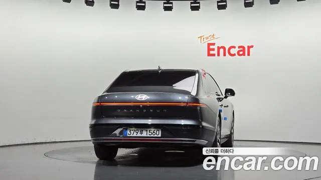 Hyundai Grandeur GN7 — Фото автомобиля 4