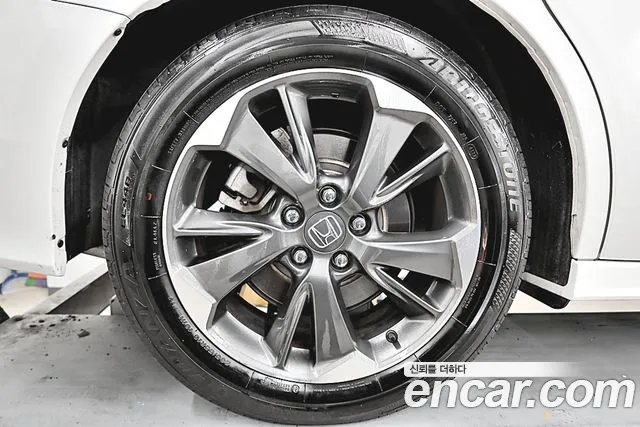Honda Odyssey — Фото автомобиля 8