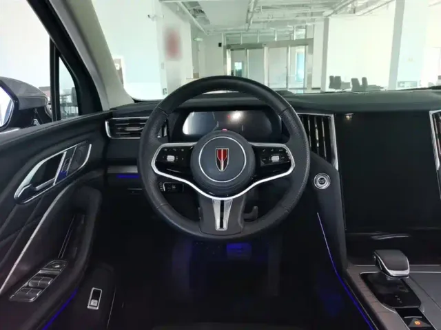 Hongqi HS7 PHEV — Фото автомобиля 16