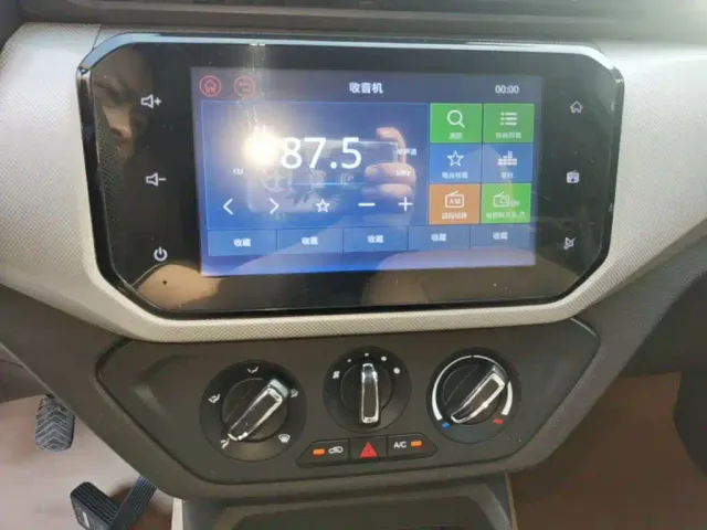 Wuling Hongguang — Фото автомобиля 12
