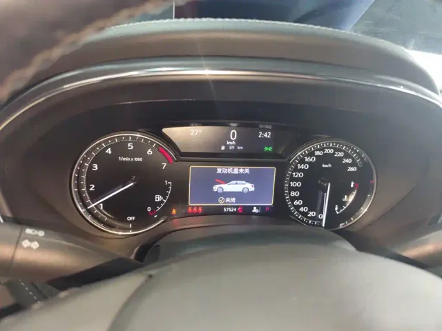 Cadillac CT5 — Фото автомобиля 7