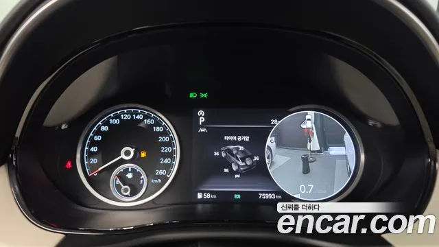 Genesis GV70 — Фото автомобиля 11