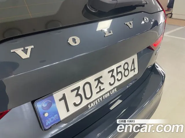 Вольво V60 V60 Cross Country 2 поколение B5 Ultimate AWD — Фото автомобиля 18