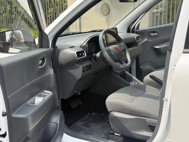 Wuling Hongguang — Фото автомобиля 4