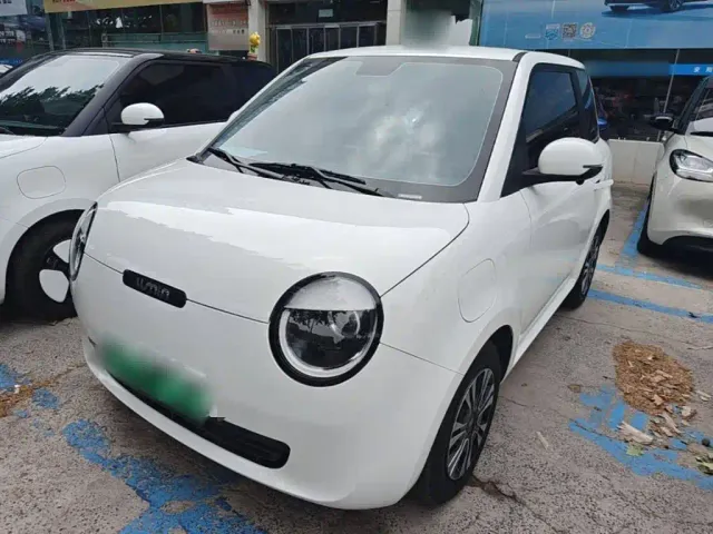 Фотография автомобиля — Changan Lumin