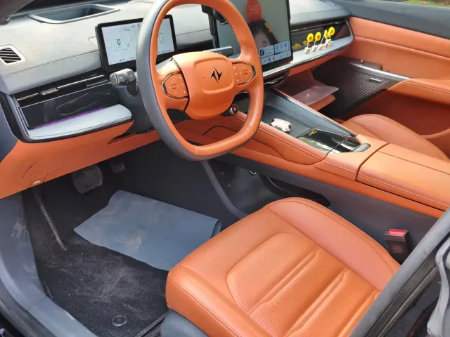 Dongfeng eπ 007 — Фото автомобиля 4