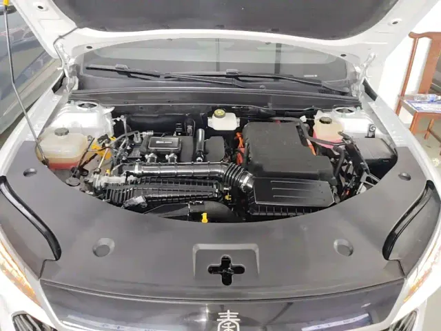BYD Qin PLUS — Фото автомобиля 19