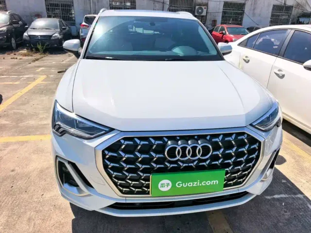 Audi Q3 — Фото автомобиля 2