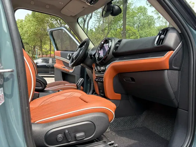 MINI Countryman — Фото автомобиля 24