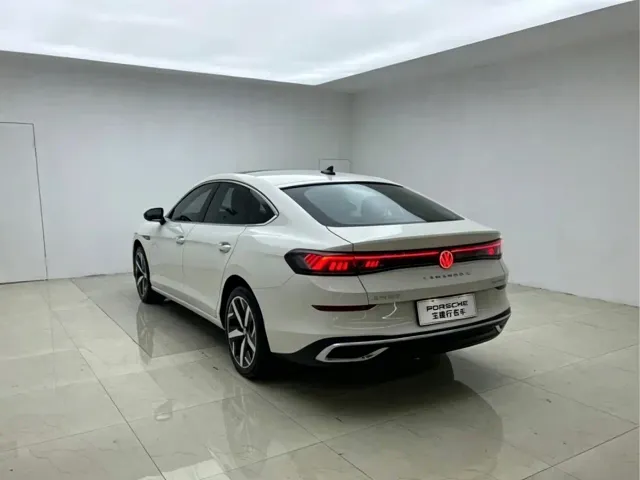 Volkswagen Lamando — Фото автомобиля 6