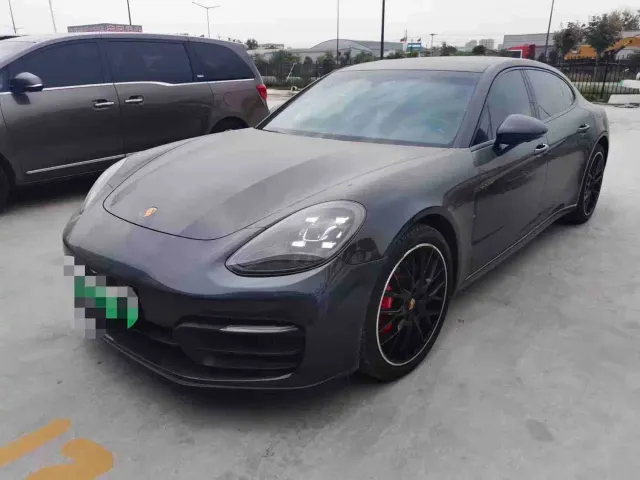 Фотография автомобиля — Porsche Panamera