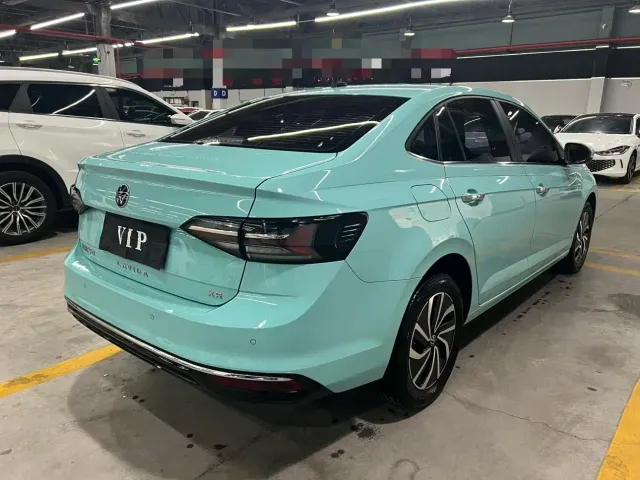 Volkswagen Lavida — Фото автомобиля 6