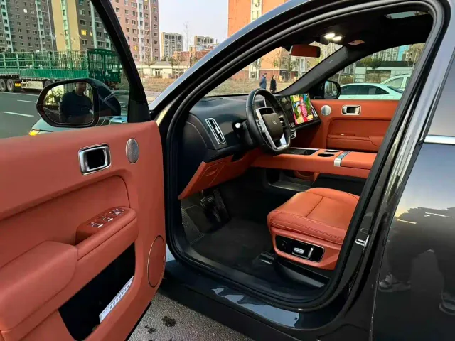 Li Auto L7 — Фото автомобиля 4
