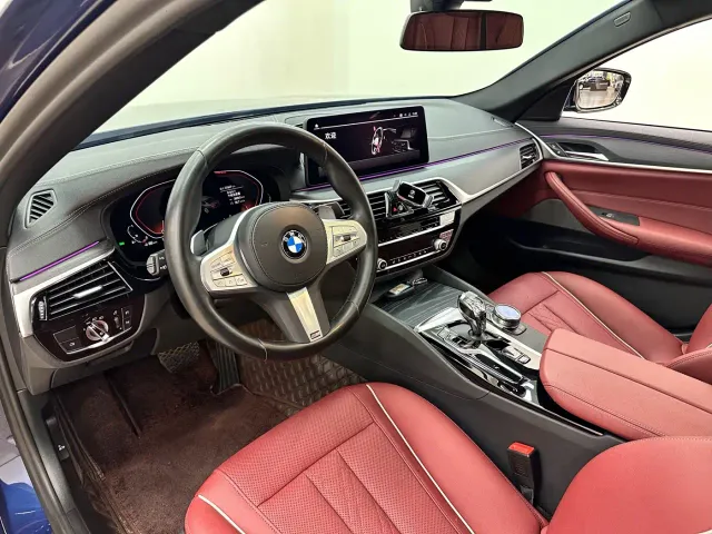 BMW 5 Series — Фото автомобиля 12