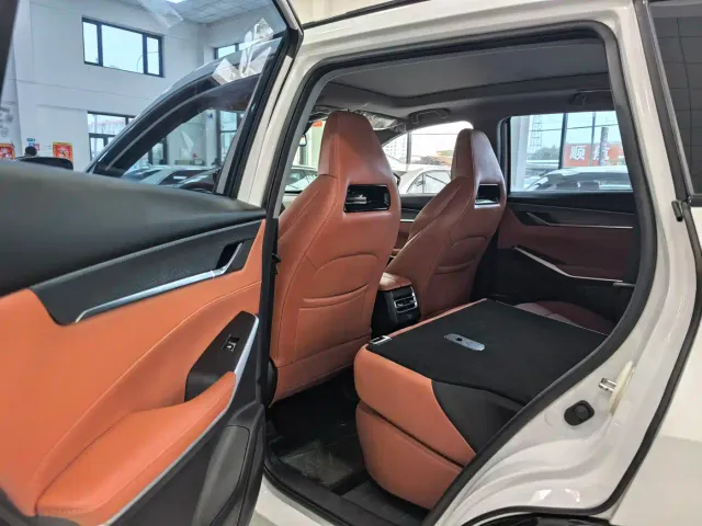 Changan CS75 Plus — Фото автомобиля 9