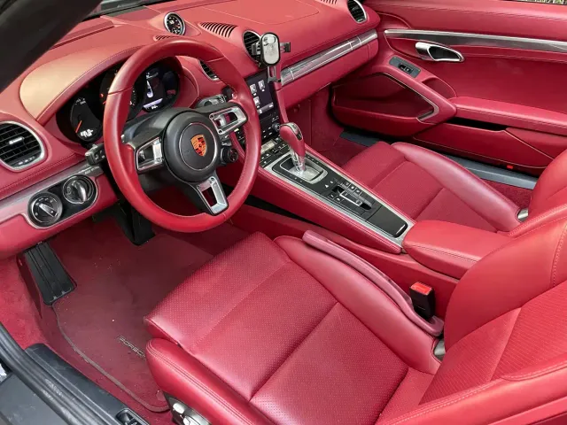 Porsche 718 — Фото автомобиля 11