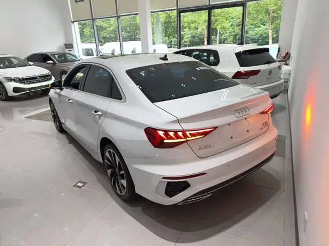 Audi A3 — Фото автомобиля 4