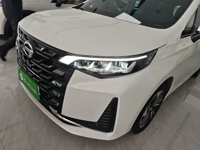 GAC Trumpchi M6 — Фото автомобиля 23