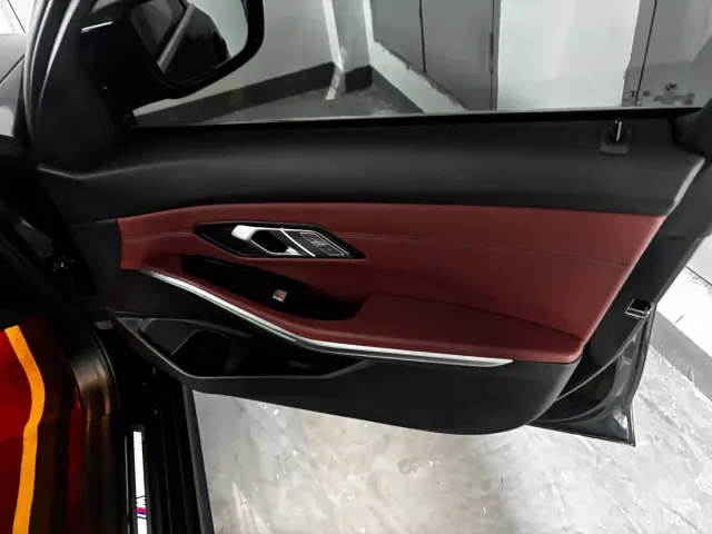 BMW 3 Series — Фото автомобиля 11
