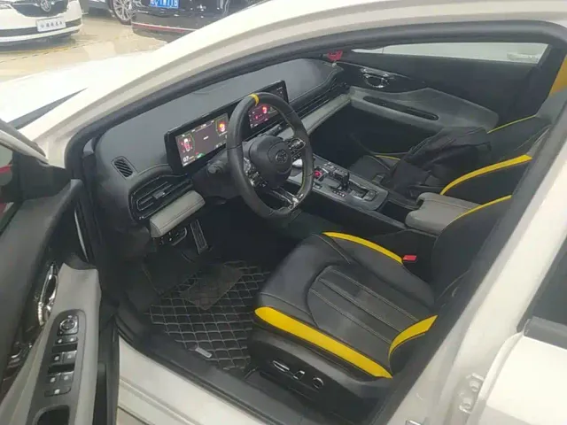 GAC Trumpchi Emkoo — Фото автомобиля 15