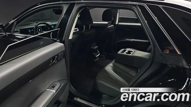 Hyundai Grandeur GN7 — Фото автомобиля 12