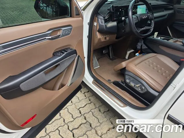 Kia EV9 — Фото автомобиля 12