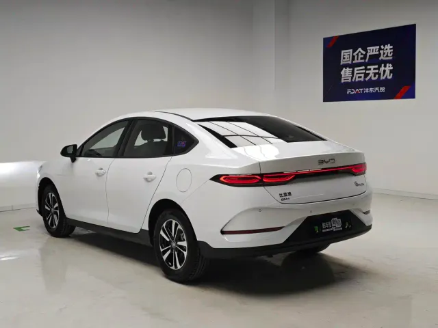 BYD Qin PLUS — Фото автомобиля 6